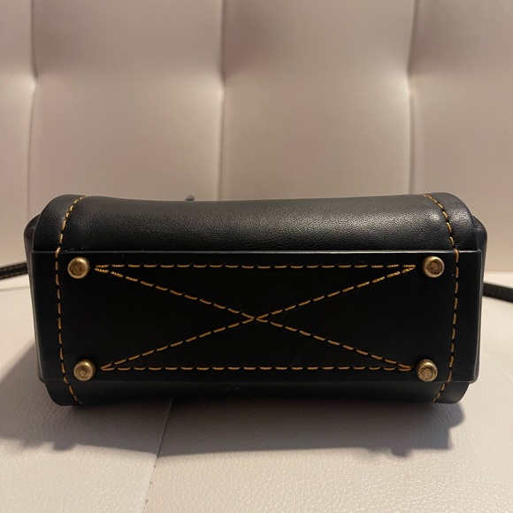 ❤️SOLD❤️Pre-Loved Coach 1941 Troupe Tote 16 (Mini) - Picture 5 of 12